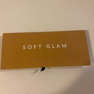 Anastasia Beverly Hills soft glam